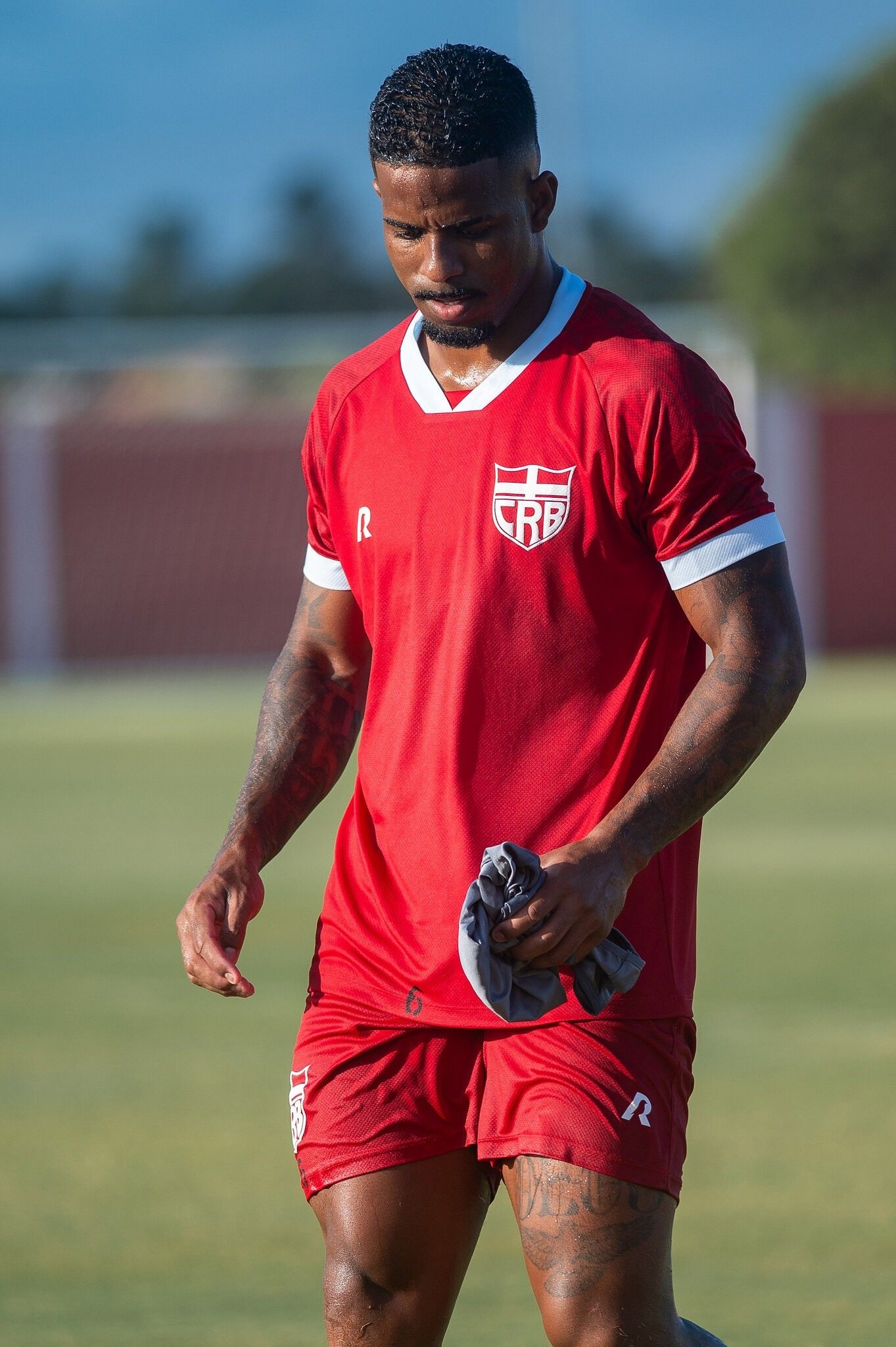 CRB sofre baixas com lesões de laterais-direitos