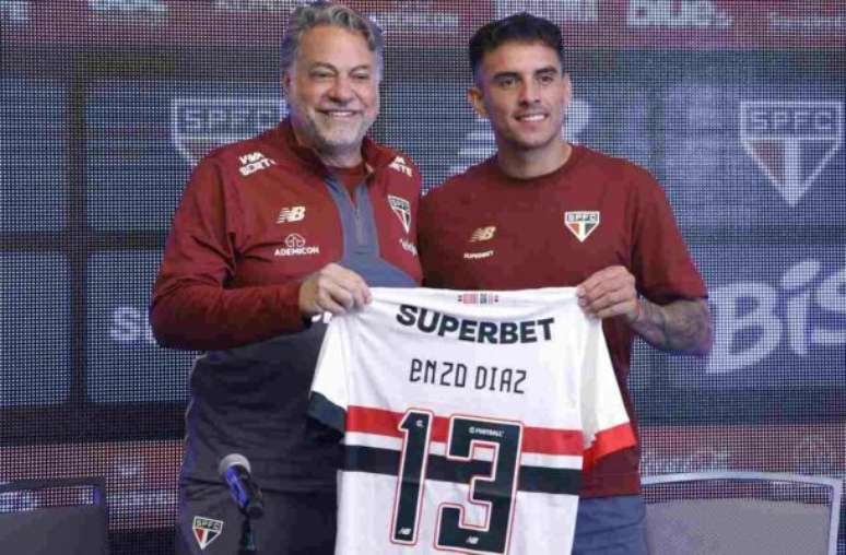 Enzo Díaz 'herda' camisa 13 de Rafinha no São Paulo: 'Especial'