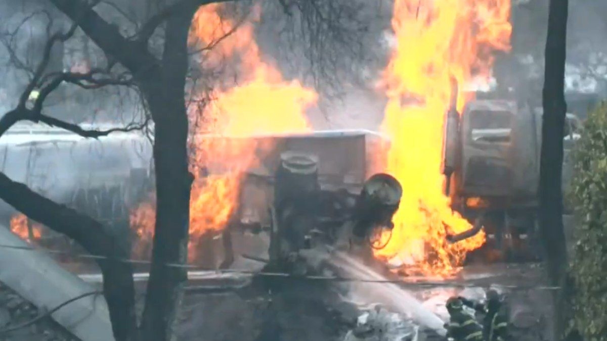 Explosão de caminhão de gás deixa mortos e feridos no México