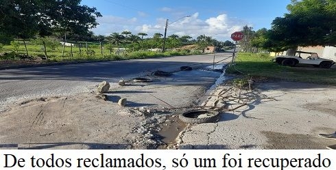 População grita por manutenção nas ruas esburacadas