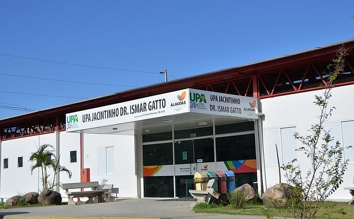 Jovem é esfaqueado no braço após reagir a assalto na Rota do Mar