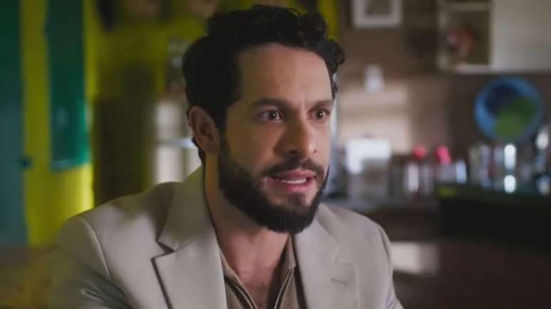 Luigi acaba com mistério sobre morte de Agatha em 'Terra e Paixão'