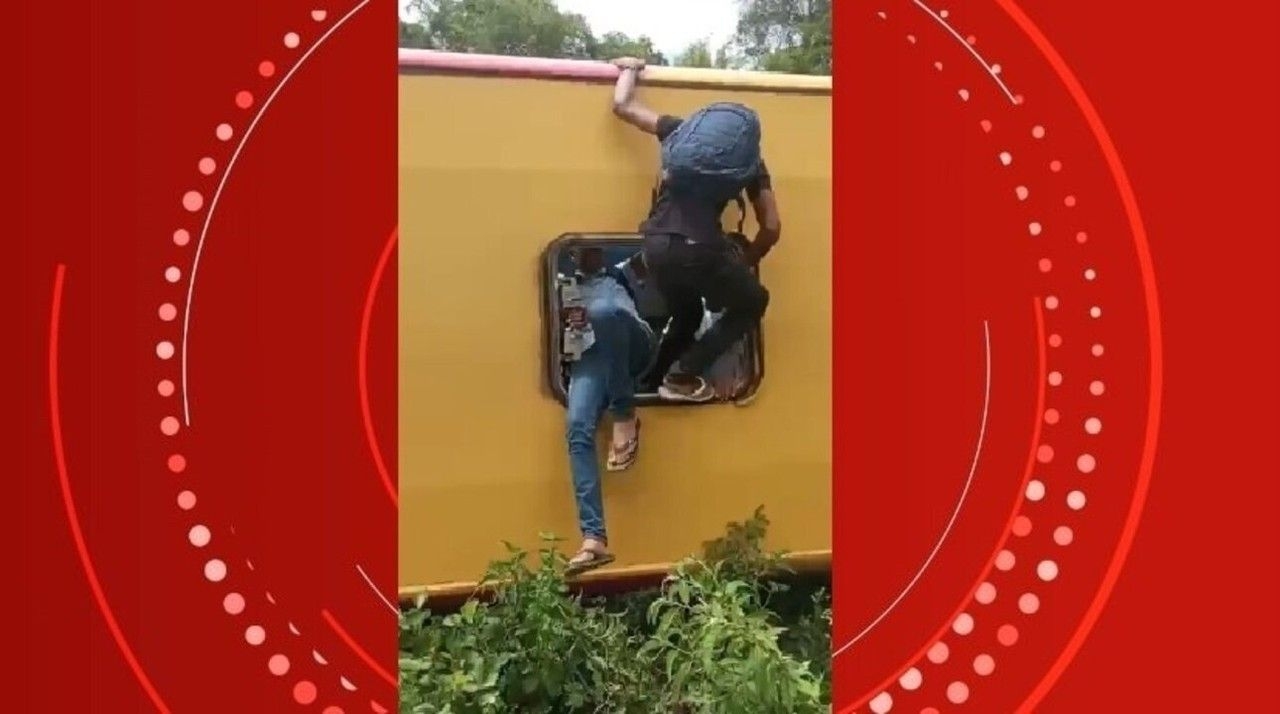 Acidente com ônibus escolar deixa cinco alunos feridos