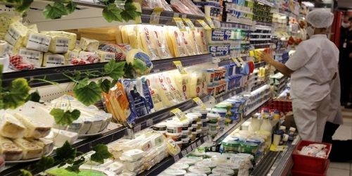Uma grande confusão com muito barulho: fechar Supermercados aos domingos e feriados