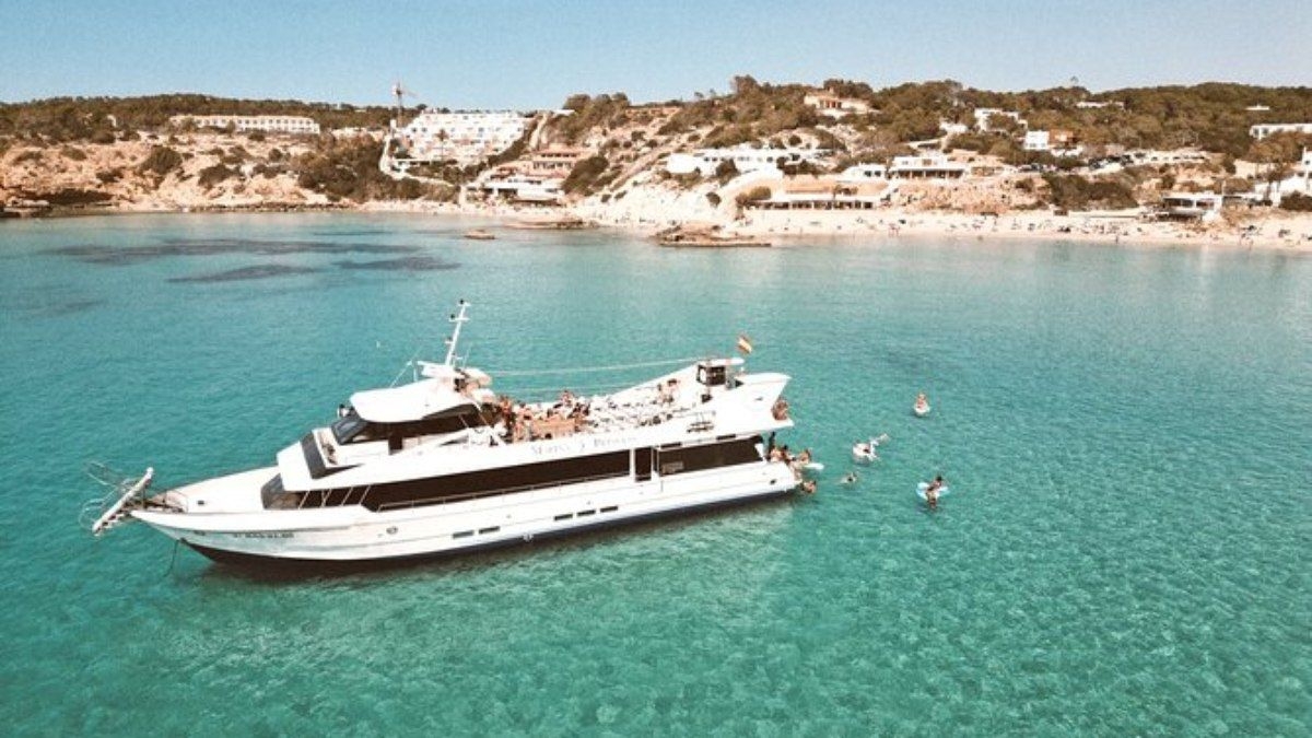 Jovem brasileiro morre após cair de hotel em Ibiza