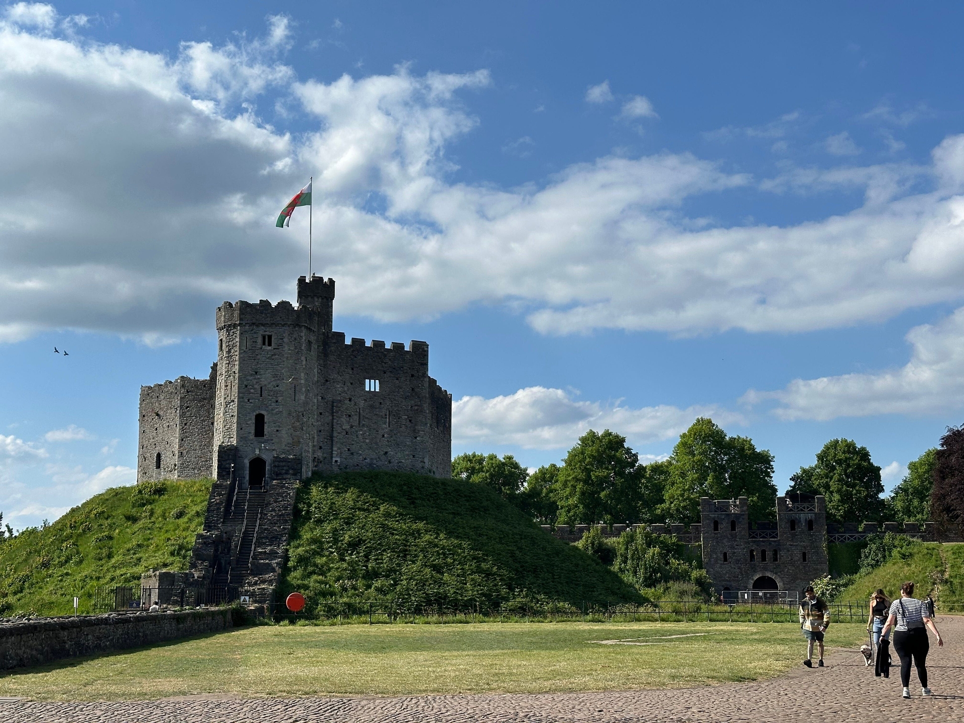 Cardiff: Conheça a Capital Vibrante do País de Gales