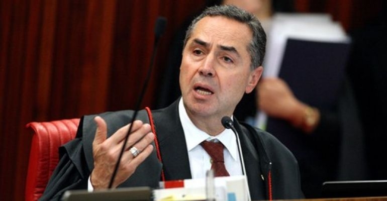 Barroso mantém decisão e AL repassará R$ 703 mi a 13 municípios; veja valores por cidade