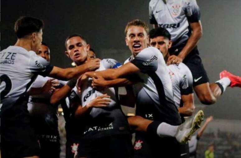 Atual campeão, Corinthians vence o Porto Velho na estreia da Copinha