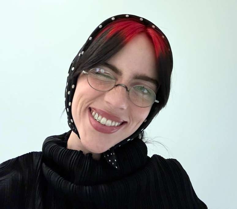 Billie Eilish ficou surpresa com reações ao revelar que é LGBTQ+: "Não era óbvio?"