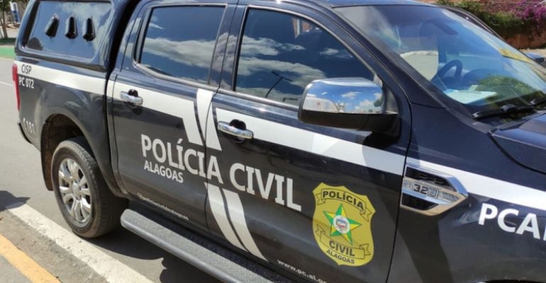 Mulher é resgatada de cárcere privado após pedir socorro em áudios no WhatsApp