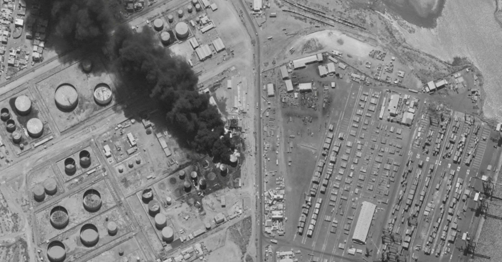 Explosões em Port Sudan Impactam Crise Humanitária