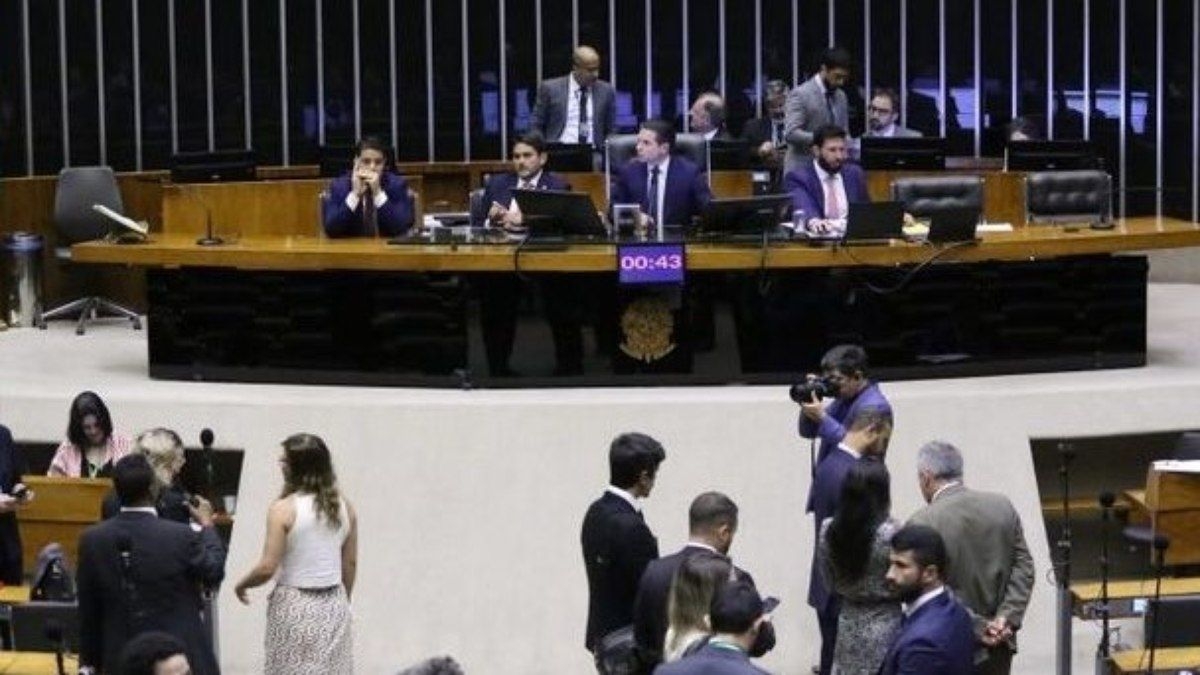 Câmara aprova PL Antifacção com votação dividida