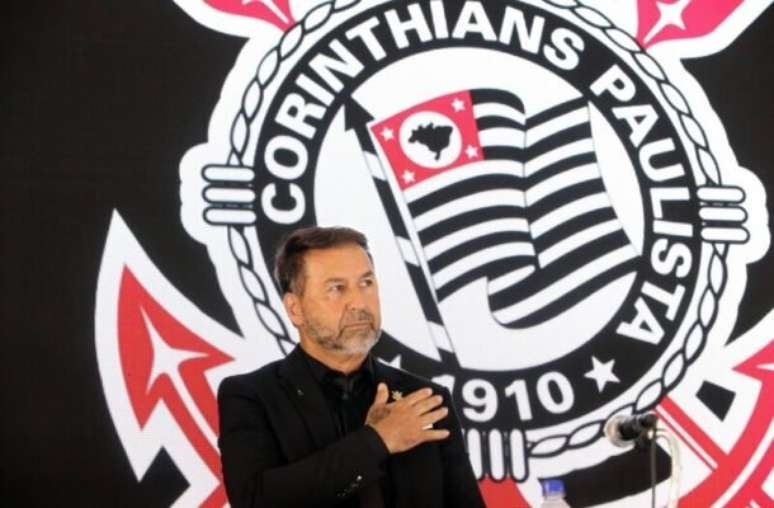 Augusto Melo promete 'choque de gestão' no Corinthians