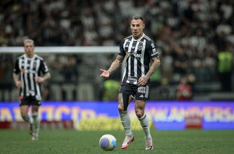 Dirigente do Nacional comenta negociação com Vargas: 'O que você vai fazer no Vitória?'