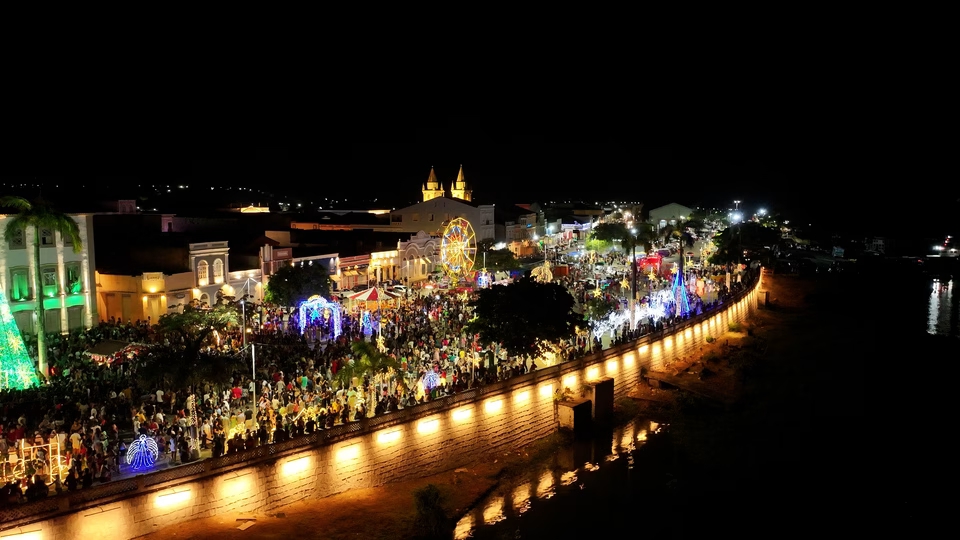 Penedo Luz transforma cidade com cultura e encantamento
