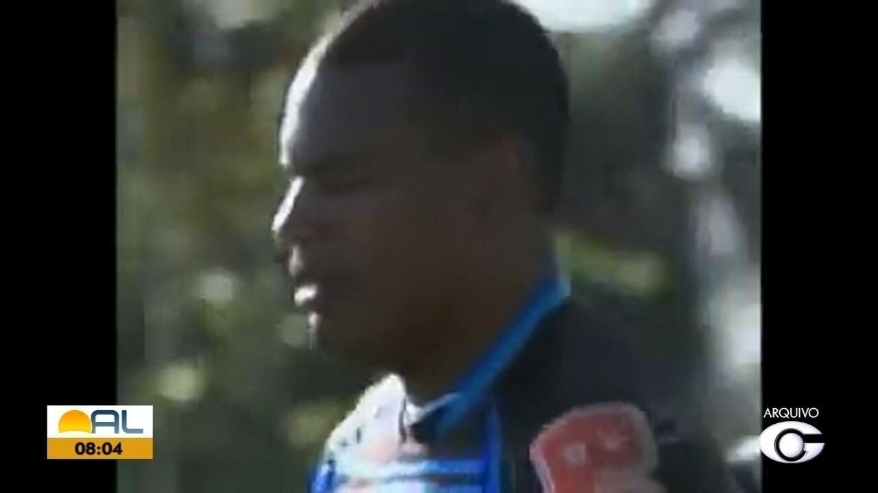 Ex-goleiro Flávio supera câncer e fala sobre milagre