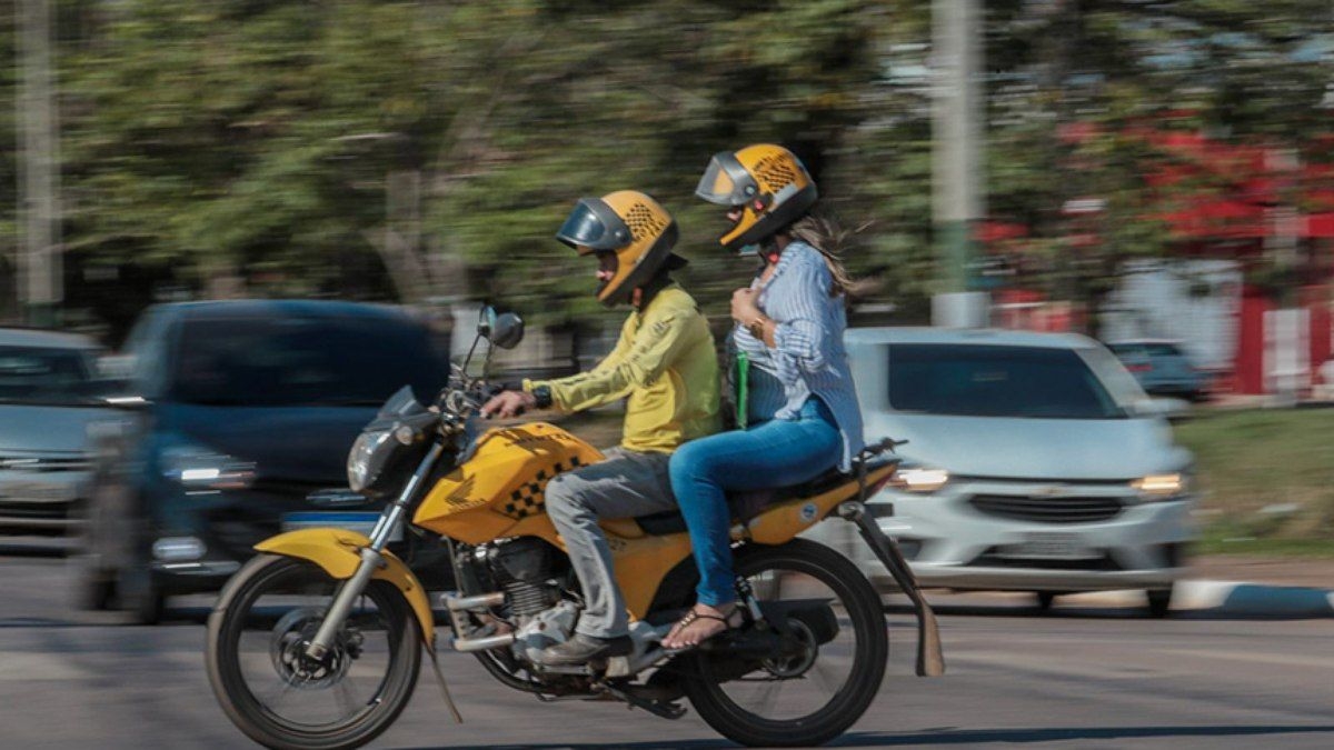 Governo de SP propõe isenção de IPVA para motos