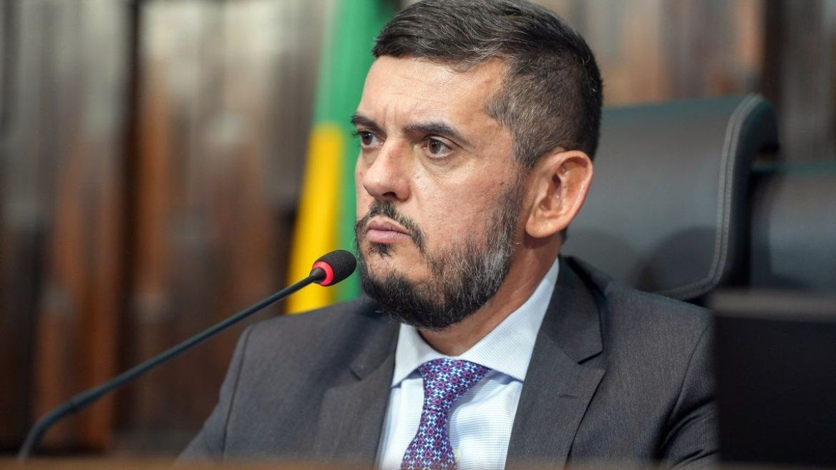 Bacellar deixa sede da PF com mandado de soltura