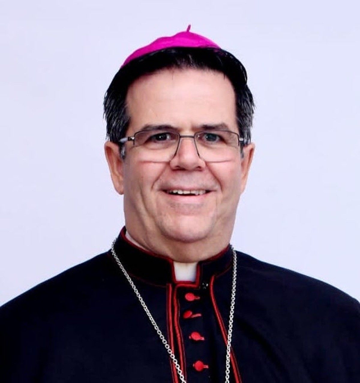 Golpe Arcebispo de Maceió Alerta Fiéis Sobre Fraude