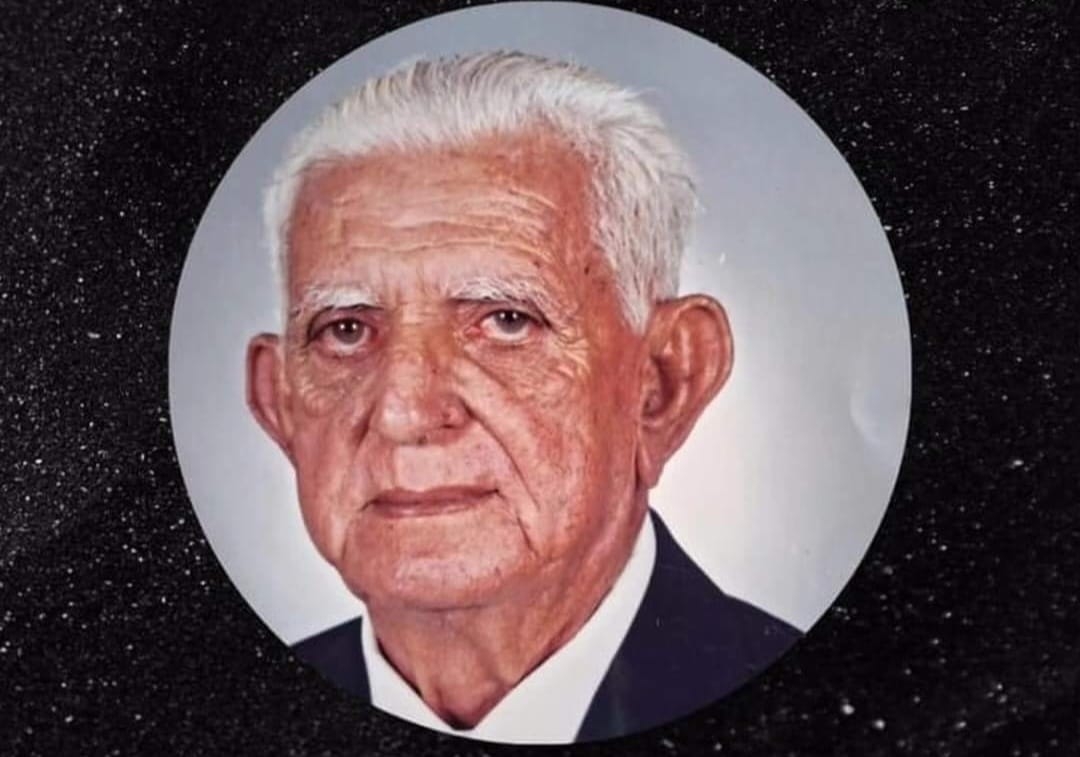 Neste momento vai doer menos. Apesar de não ser pouco menos. Leonardo Mota uma Marca