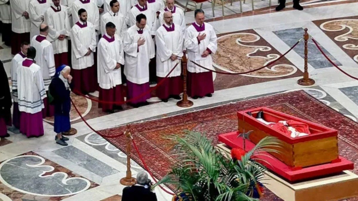 Funeral do Papa Francisco reúne líderes de 35 países