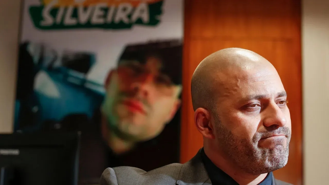 Moraes autoriza saídas de Daniel Silveira para tratamento médico