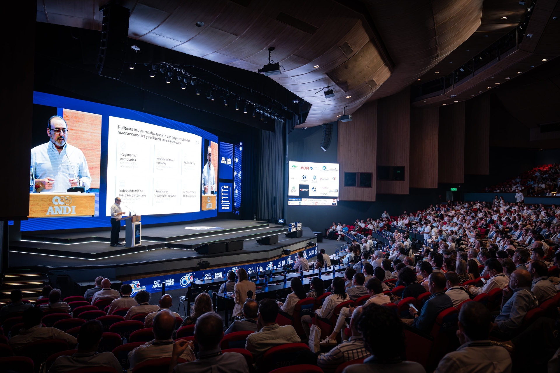 Incertezas políticas afetam empresários colombianos até 2026