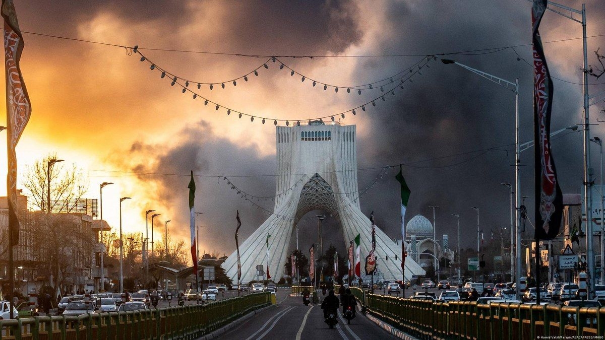 Irã se prepara para um longo conflito militar