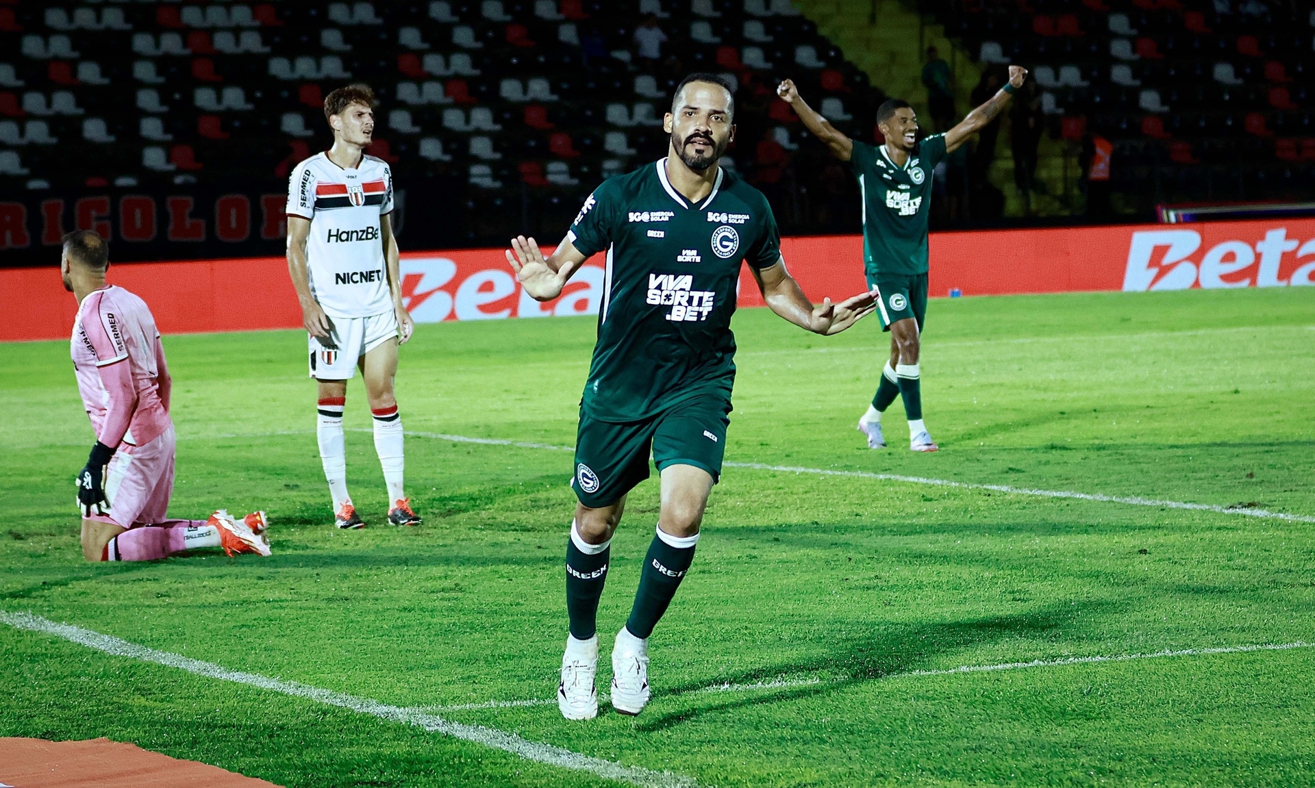 CRB espera que Goiás não escale Anselmo Ramon no sábado