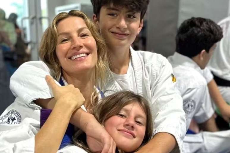 Gisele Bündchen pretende fazer pausa no trabalho durante a gravidez, diz site
