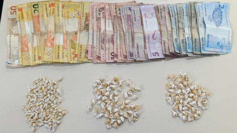 PM apreende quase 300 pedras de crack no Sertão de Alagoas