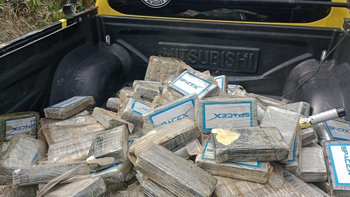 Avião com 200 kg de cocaína cai em Alagoas