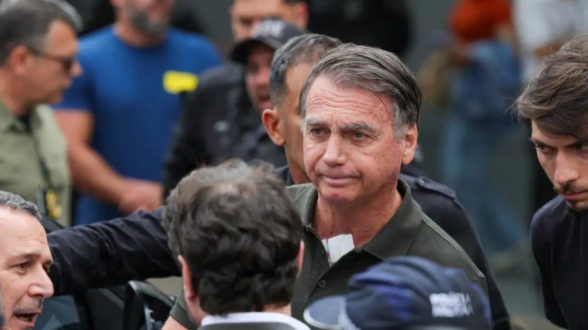 PGR autoriza Bolsonaro a realizar cirurgia no ombro
