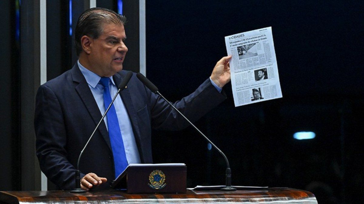 Senadores vão aos EUA negociar tarifa de Trump