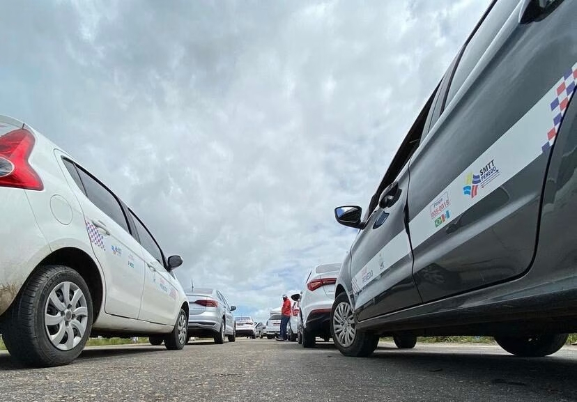 Prefeitura de Penedo reduz 50% em taxas de taxistas