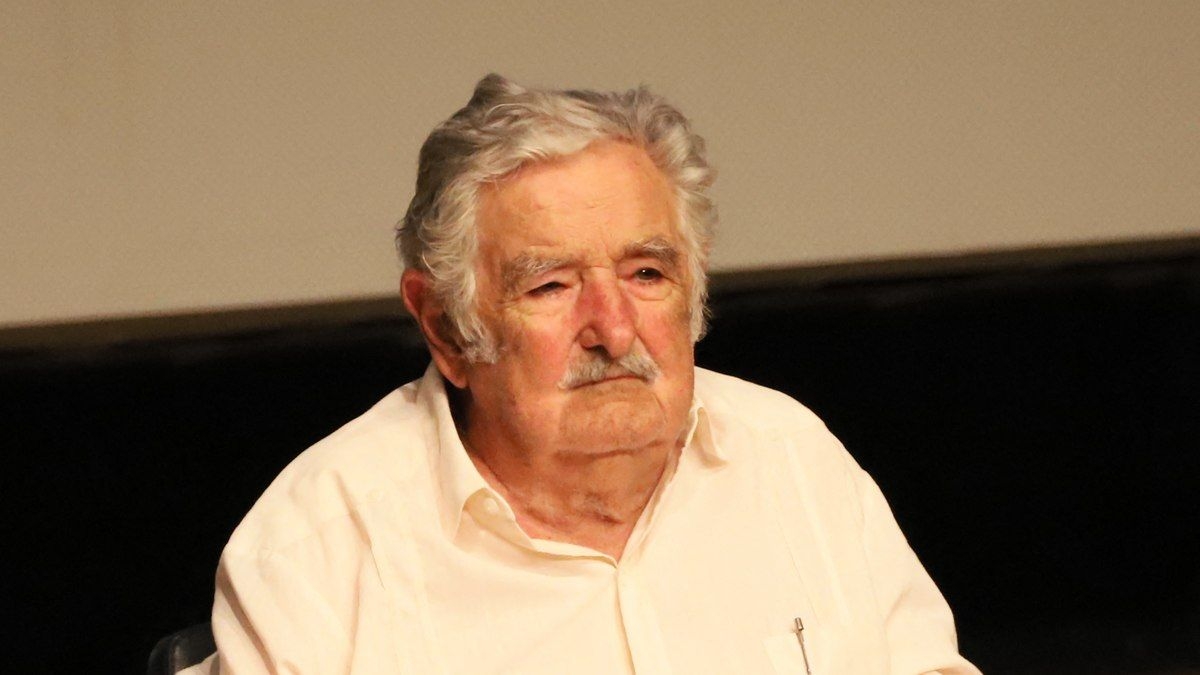 Mujica enfrentava câncer terminal e vivia recluso