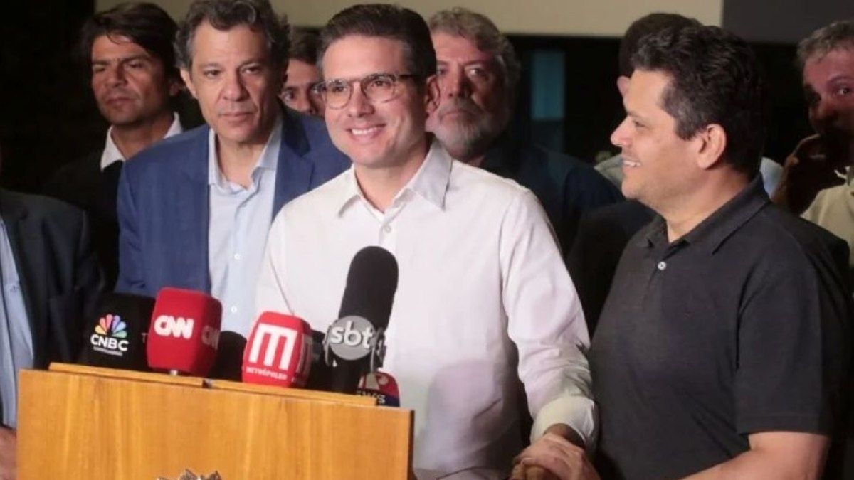 Haddad e Motta discutem decreto sobre IOF em Brasília