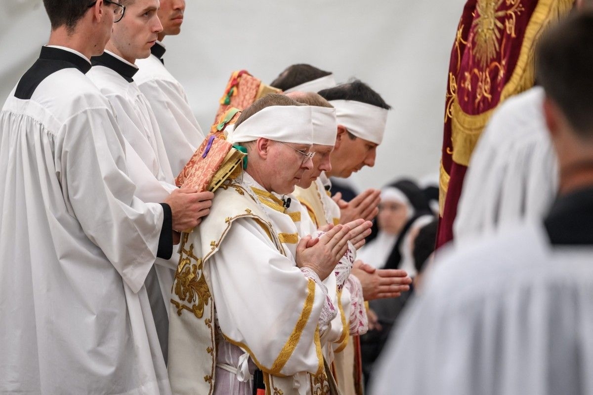 Cisma no Vaticano: Sociedade São Pio X excomunhada pelo papa