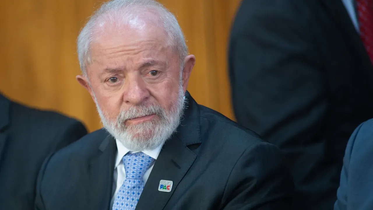 Congresso pressiona por emendas e governo Lula enfrenta críticas