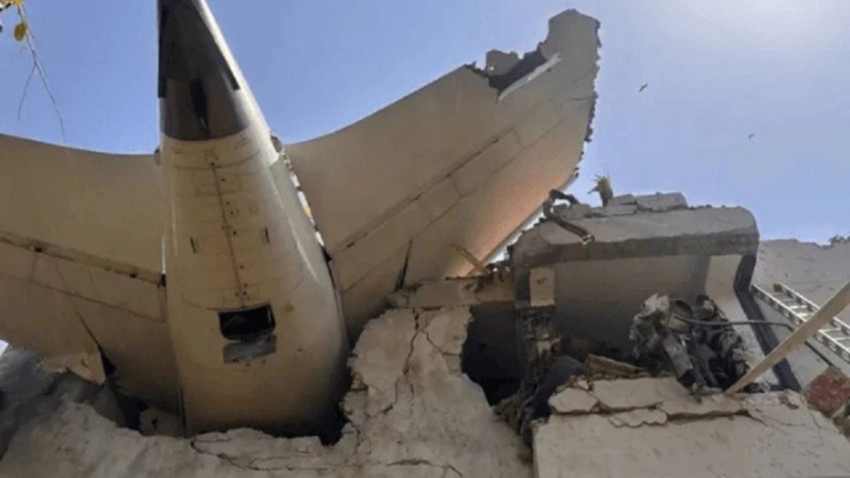 Tragédia na Índia deixa cinco mortos em acidente aéreo