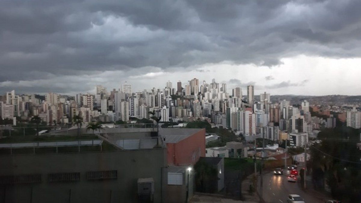 Riscos de temporais aumentam na semana em todo o Brasil