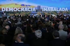 Imprensa repercute mal ausências do 08 de janeiro