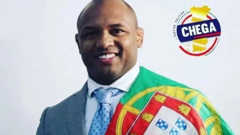 O que se sabe sobre o brasileiro eleito deputado em Portugal pelo 'Chega'?
