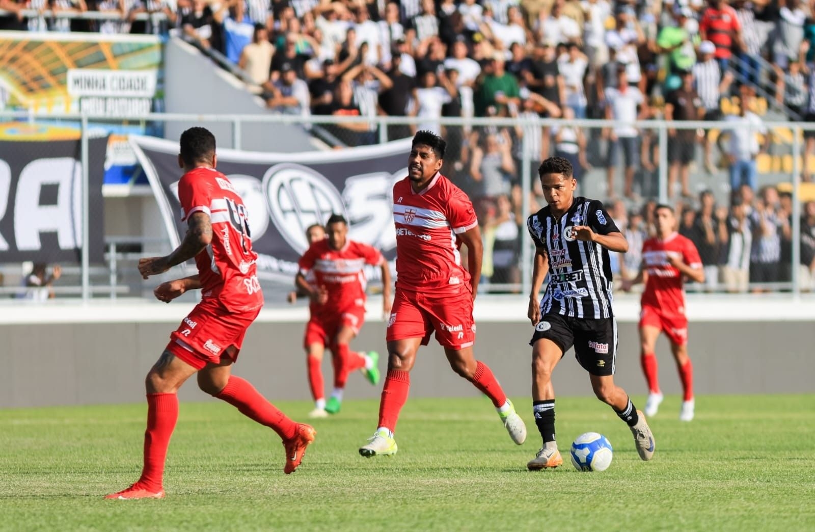 Lesão de Luís Segovia preocupa o CRB na final