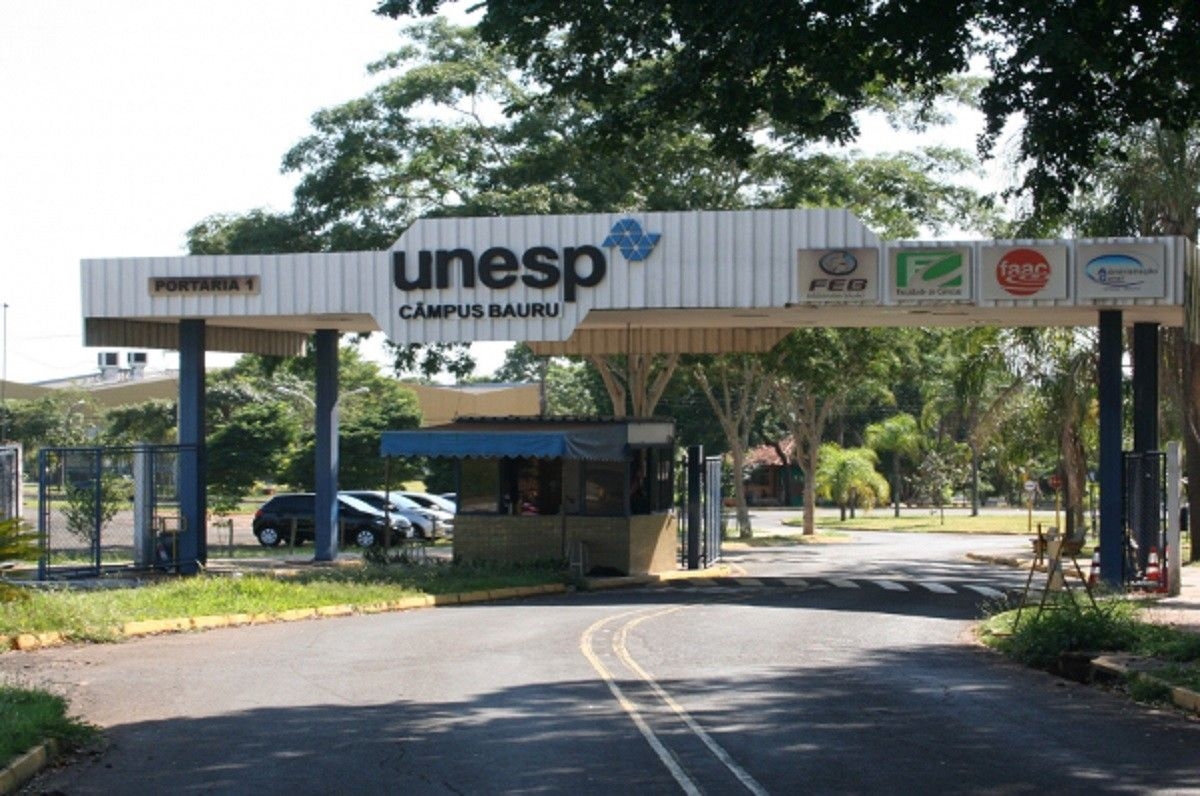 Professores da Unesp paralisam atividades por reajuste salarial