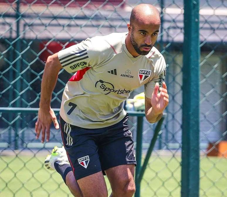 São Paulo espera contar com o retorno de Lucas após data Fifa