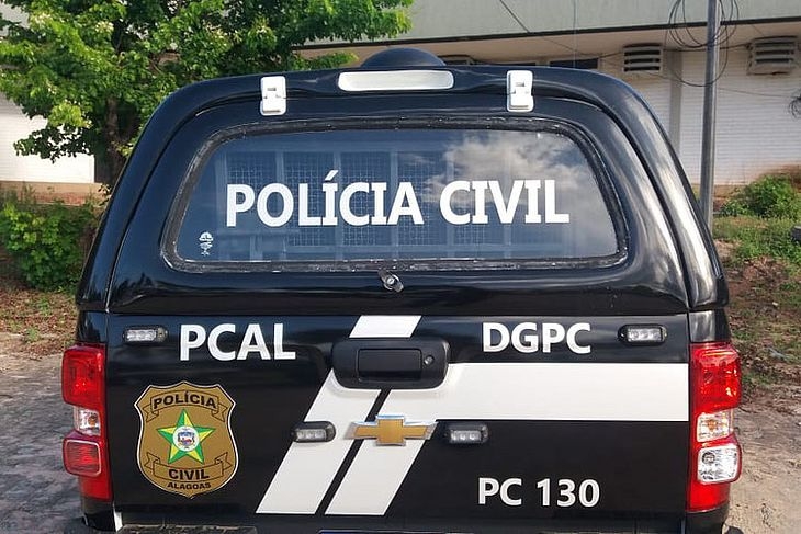 Homem de 24 anos é assassinado com disparos de arma de fogo no Farol