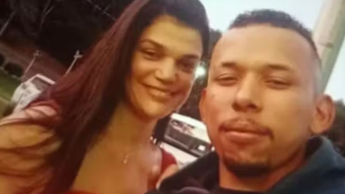 Casal morre em queda de penhasco de 400 metros no ES