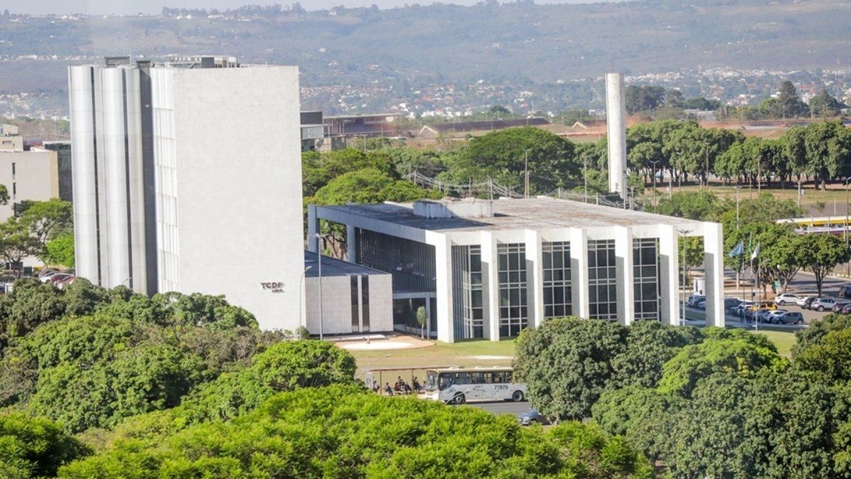 TCDF propõe criação de 41 cargos comissionados altos