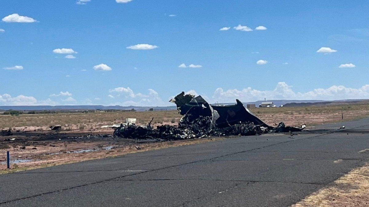 Avião de resgate médico cai e mata quatro pessoas
